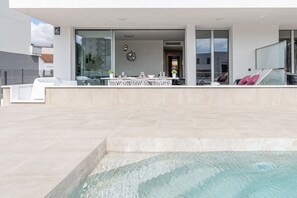 Apartment | Exterior - Apartment in Roses Near the Beach & Pool (Roses)