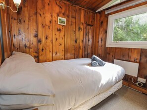 3 bedrooms, individually decorated, individually furnished, free WiFi - Ty Bedwen (Machynlleth)