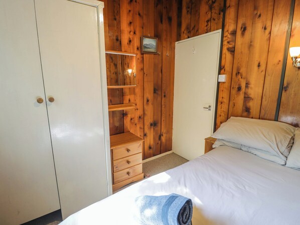 3 habitaciones, decoración personalizada y muebles diferentes