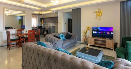 Charming 2-bedroom apartment in enchanting Kampala with WiFi and so luxurious
