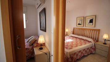 Villa | 2 bedrooms, iron/ironing board