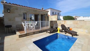 Villa | Exterior - Villa in Empuriabrava With Private Pool (Castello d'Empuries)