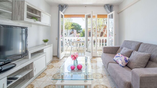Apartment | Living area - Apartment in Empuriabrava Near Sandy Beach (Castello d'Empuries)
