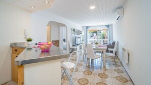 Apartment | Private kitchen - Apartment in Empuriabrava Near Sandy Beach (Castello d'Empuries)