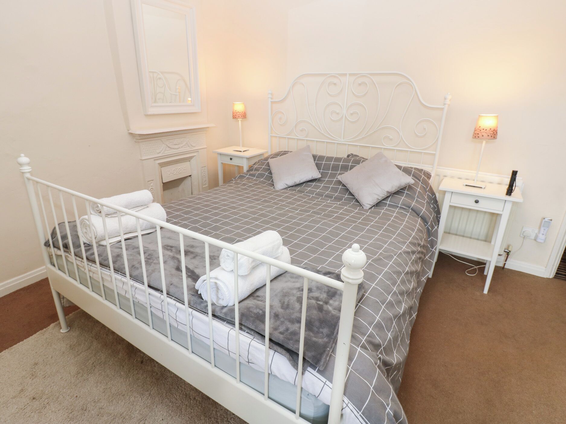 3 bedrooms, individually decorated, individually furnished, free WiFi