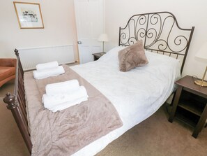 3 makuuhuonetta, yksilöllisesti sisustettu, yksilöllisesti kalustettu