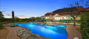 Peninsula Farm Stay 5bd 3Bth Gas Heated Spa & Fire Pit