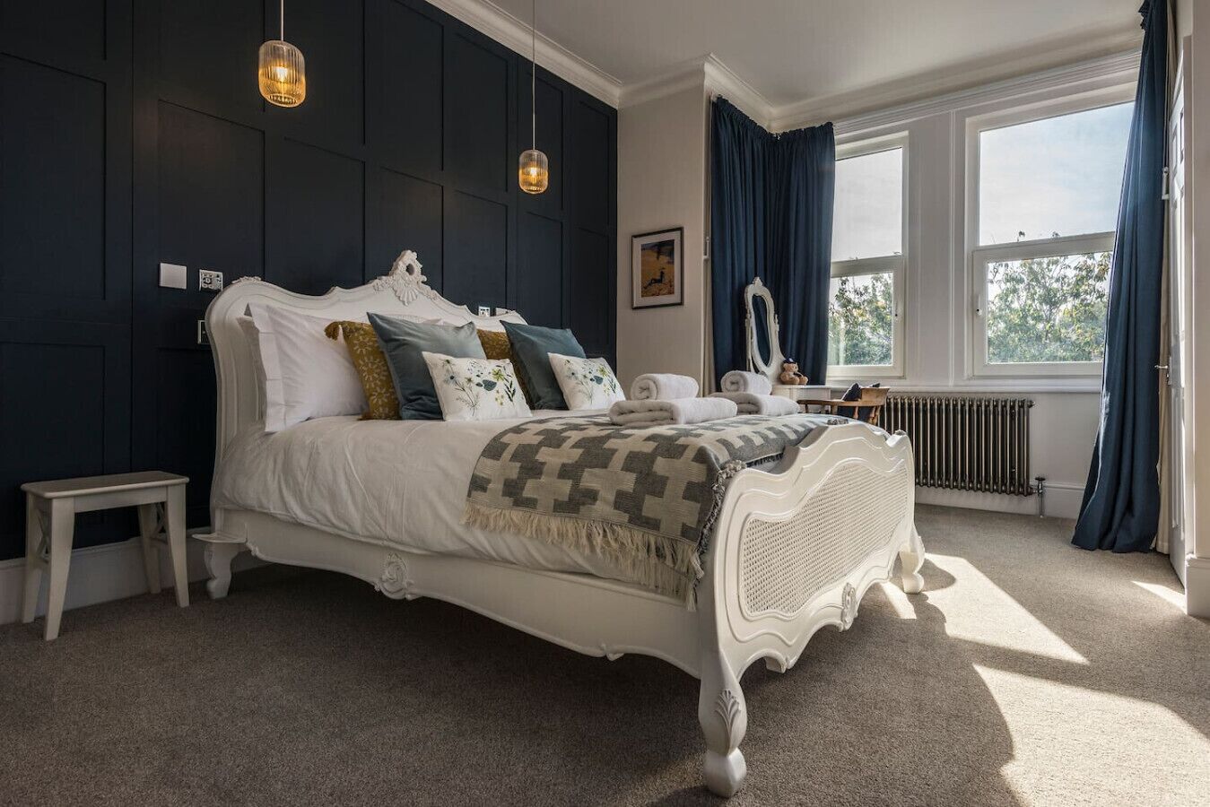 4 bedrooms, desk, iron/ironing board, free WiFi