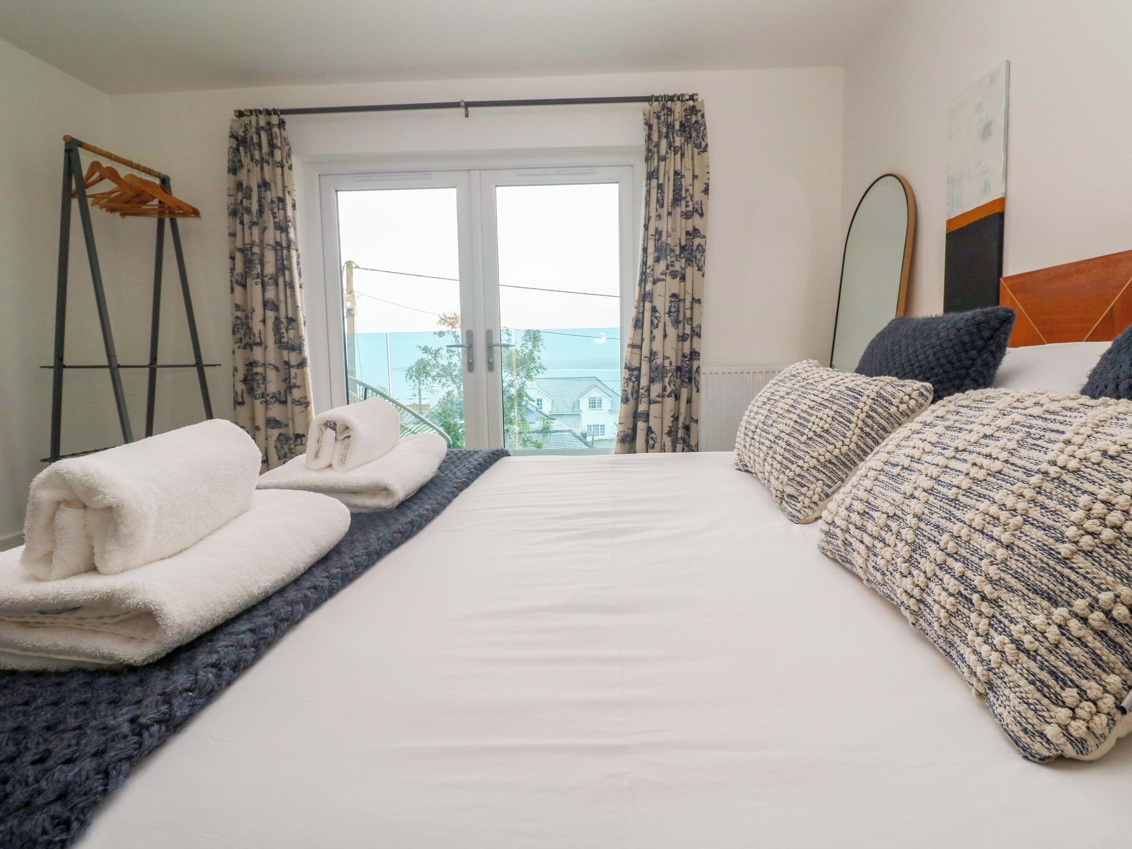 4 bedrooms, individually decorated, individually furnished, free WiFi