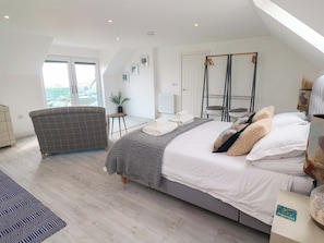 4 bedrooms, individually decorated, individually furnished, free WiFi - Miramar (St Ives)