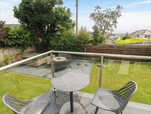 Outdoor dining - Miramar (St Ives)