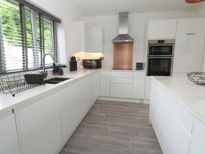 食器洗い機、調理器具と食器