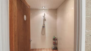 Buồng tắm vòi sen