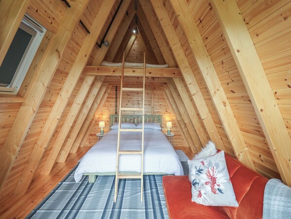 Cottage | 2 bedrooms, individually decorated, individually furnished, free WiFi