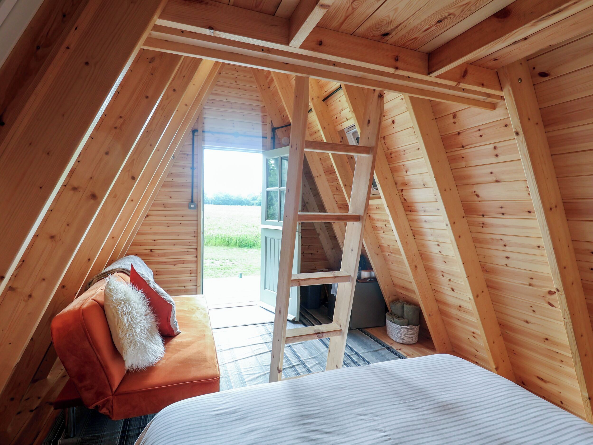 Cottage | 2 bedrooms, individually decorated, individually furnished, free WiFi