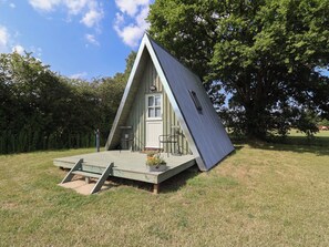 Cottage | Front of property - Oak Tree (Woodbridge)