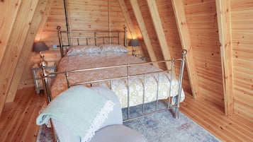 1 bedroom, individually decorated, individually furnished, free WiFi