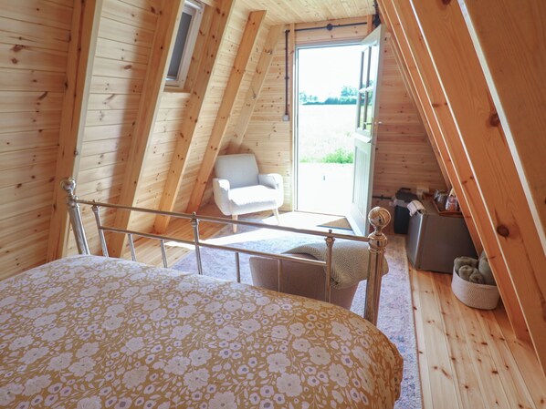 1 室のベッドルーム、客室ごとに異なる装飾、客室ごとに異なるインテリア、WiFi (無料)