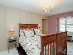 3 bedrooms, individually decorated, individually furnished, free WiFi