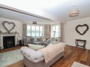 Living area - Marina (Torpoint)