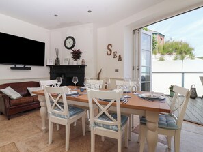 تناول الطعام