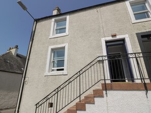 Exterior detail - Fleet Townhouse (Castle Douglas)