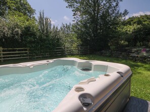 Bañera de hidromasaje exterior