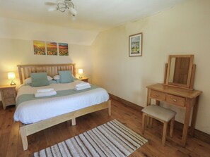 2 habitaciones, decoración personalizada y muebles diferentes