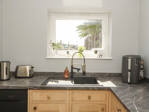 Lavavajillas y utensilios de cocina