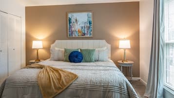 2 habitaciones, tabla de planchar con plancha, wifi y ropa de cama