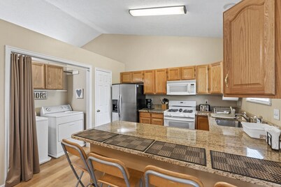 Ogden`s Duplex Gem| Mins to Downtown + Ski Resorts