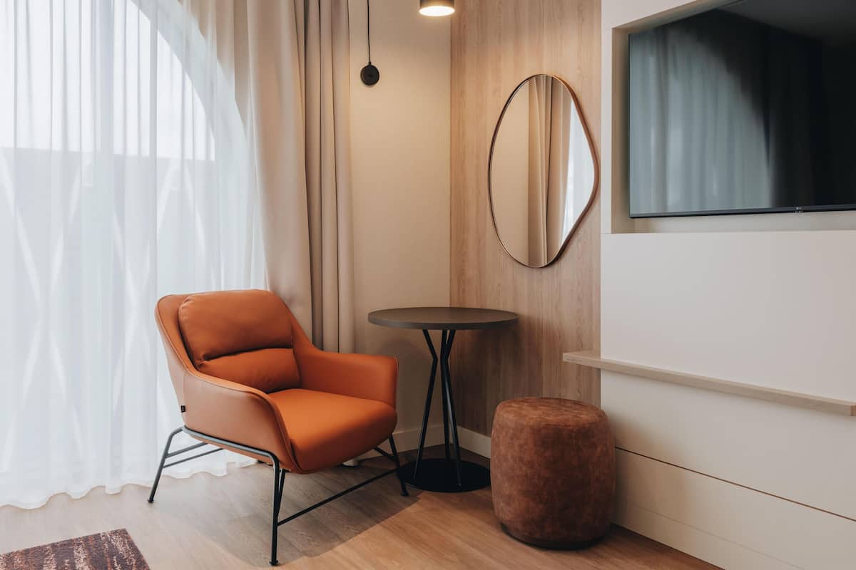 In-room safe, desk, blackout drapes, soundproofing