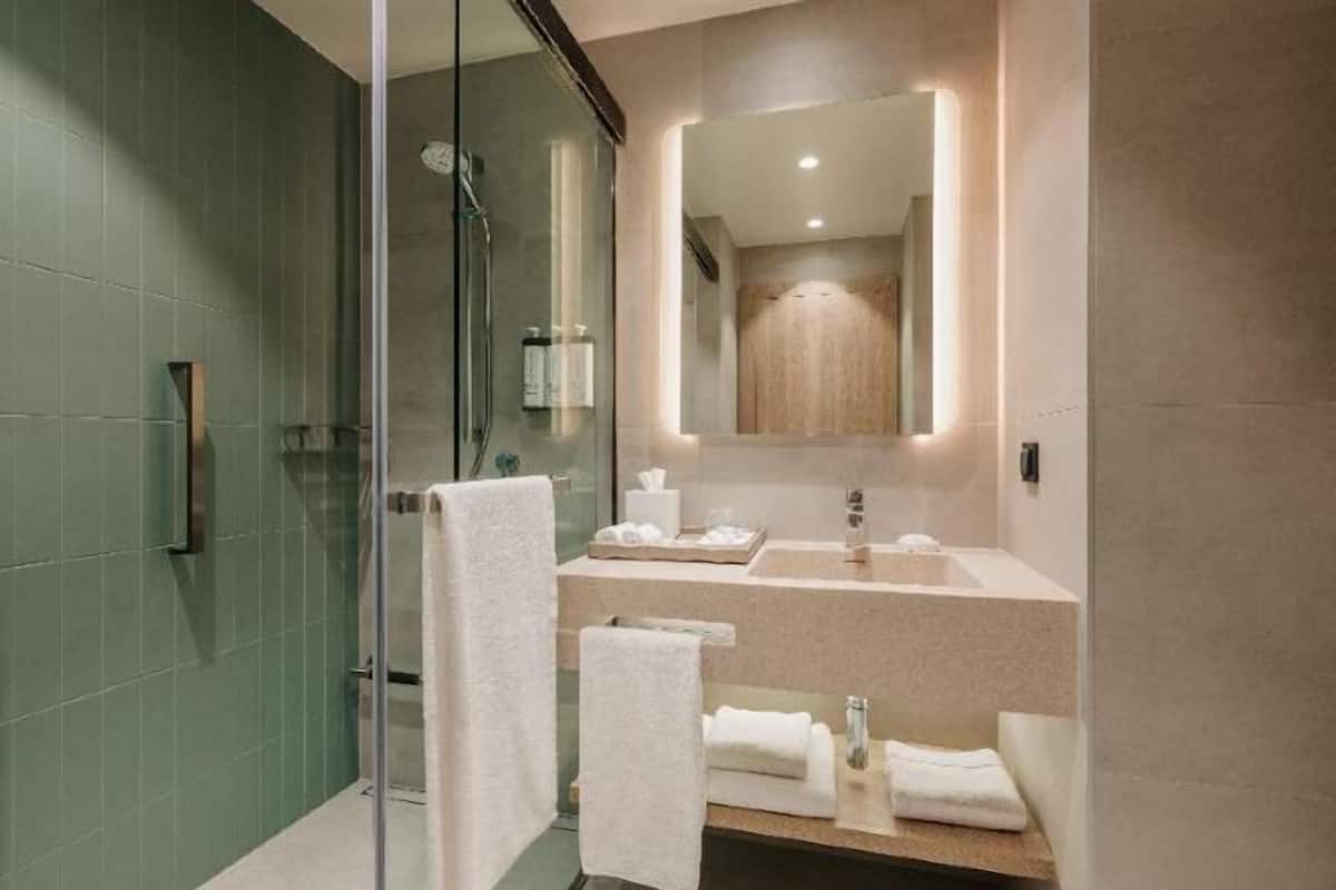 Bathroom | Eco-friendly toiletries, hair dryer, heated floors, towels