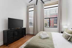 2 Schlafzimmer, Schreibtisch, Bügeleisen/Bügelbrett, kostenloses WLAN