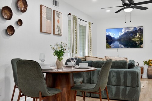Stay for World Cup  1BR Patio  Pool + Parking