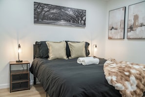 1 chambre, fer et planche à repasser, Wi-Fi, literie fournie