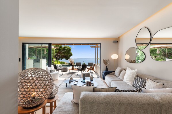 TV, DVD player, stereo