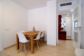 Apartment | Dining