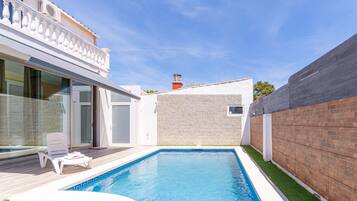 Villa | Pool | Indoor pool, outdoor pool