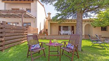 Villa | Garden
