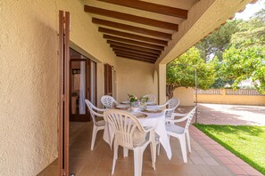別墅 | 室外用餐