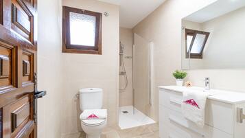 Villa | Bathroom