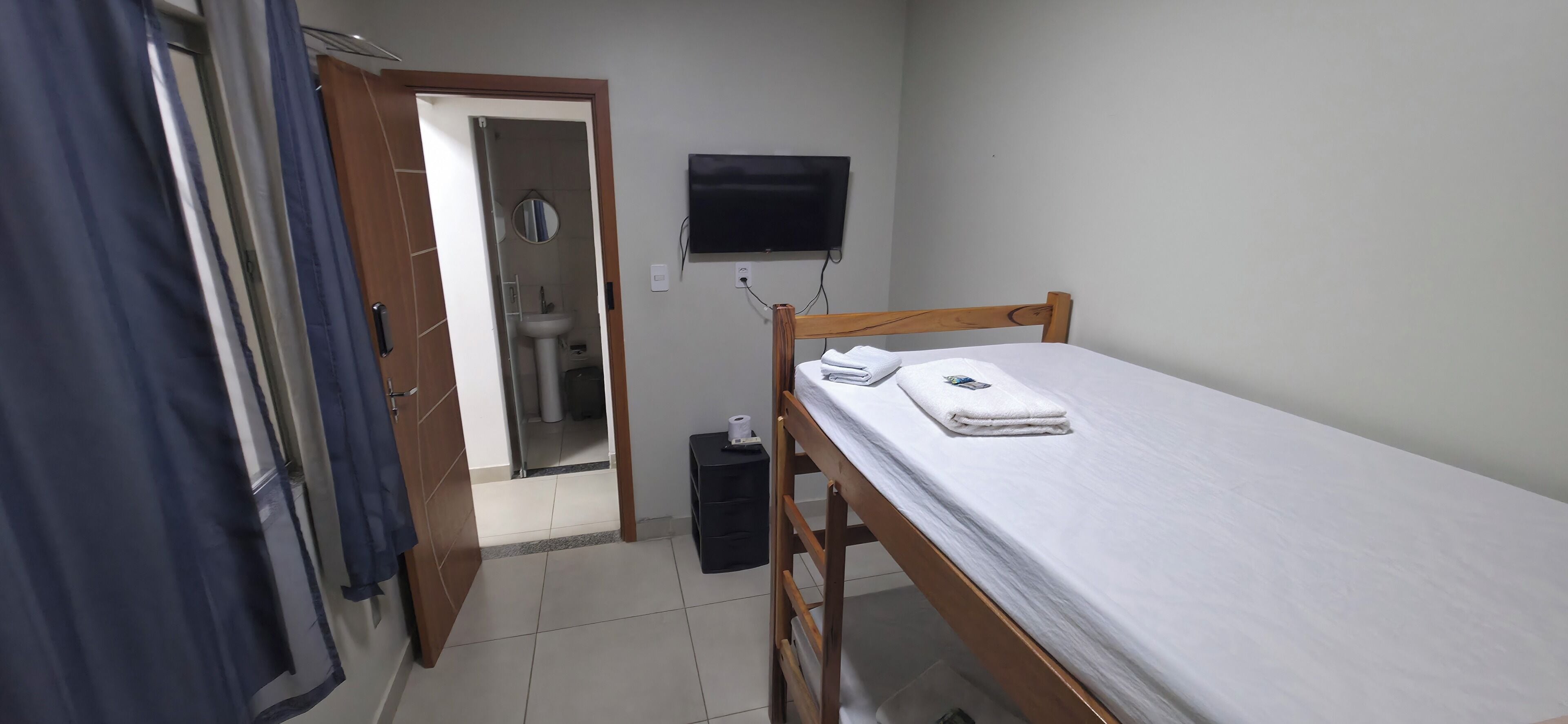 Economy Double or Twin Room | Iron/ironing board, free WiFi, bed sheets
