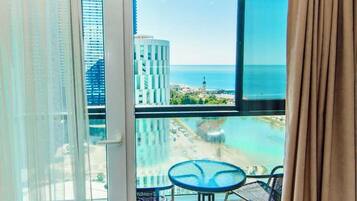 Studio Suite Comfort, pemandangan pantai | Pemandangan balkon