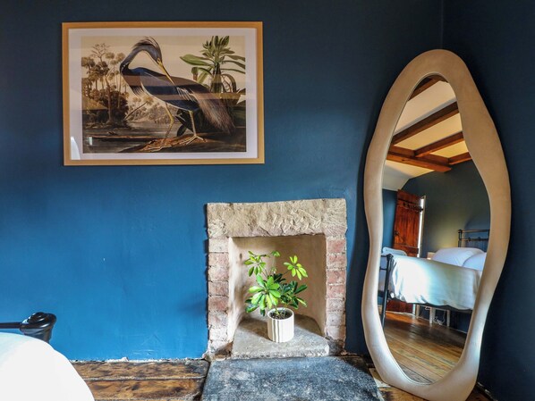 3 habitaciones, decoración personalizada y muebles diferentes