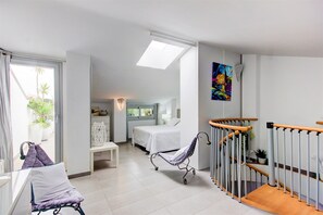 3 bedrooms, iron/ironing board