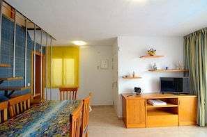 Apartment | Tempat makan