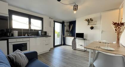 Apartment in Le Mans With Private Parking