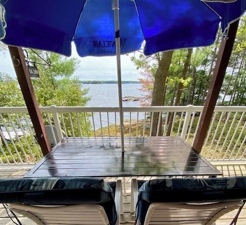 Whitt Island cottage on Lake Muskoka