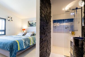 3 bedrooms, iron/ironing board, travel cot, free WiFi